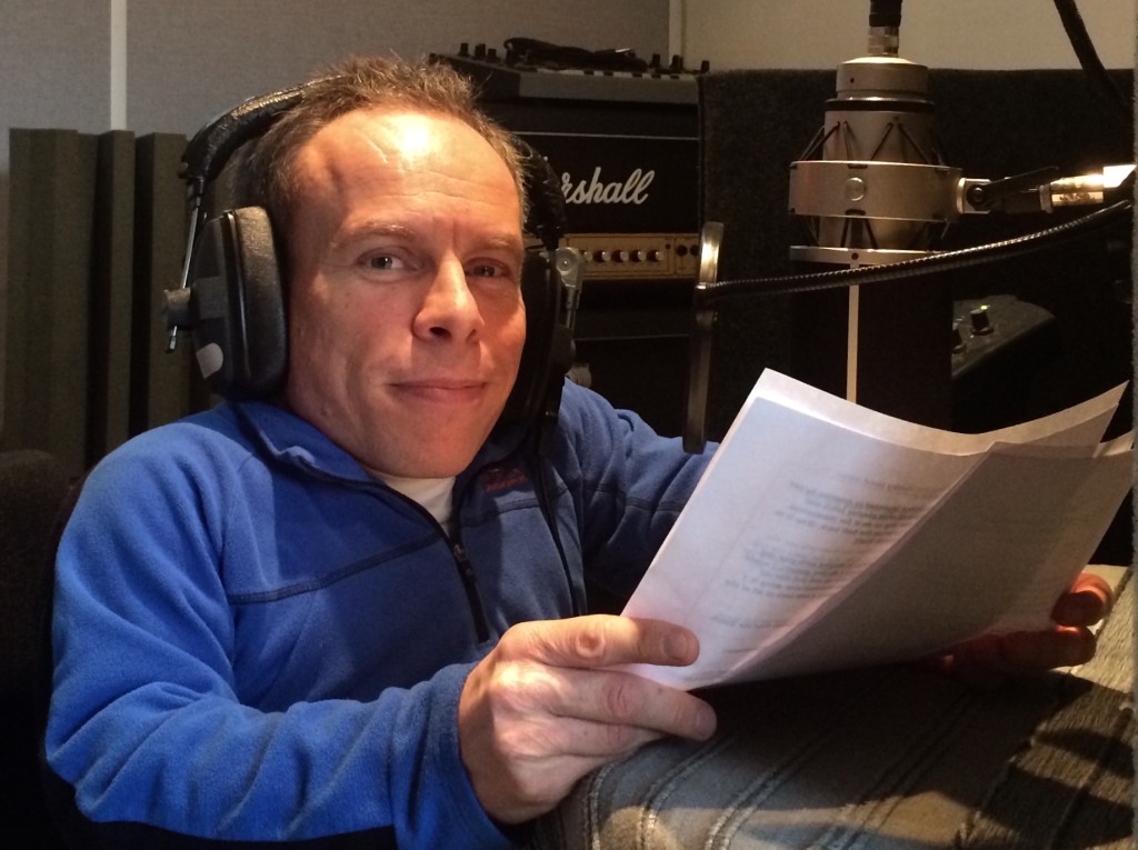 Warwick Davis in the booth at Zigzag